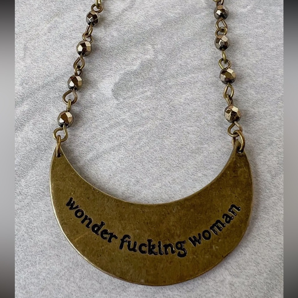 Wonder Woman Bronze Tone Inspirational Pendant Necklace - Picture 3 of 3